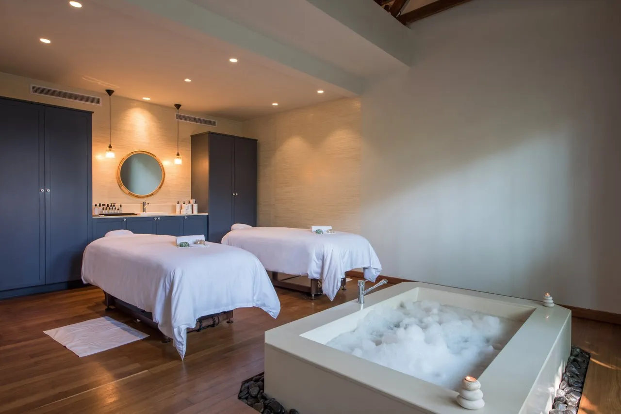 Massage at Royal Palm Beachcomber Luxury