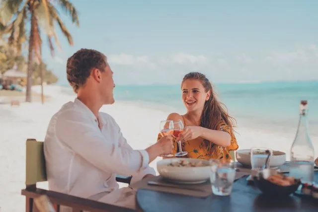Enjoy food at the beach in Mauritius