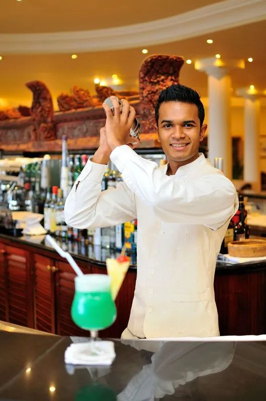 The Residence Luxury Hotel - Restaurant & Bar