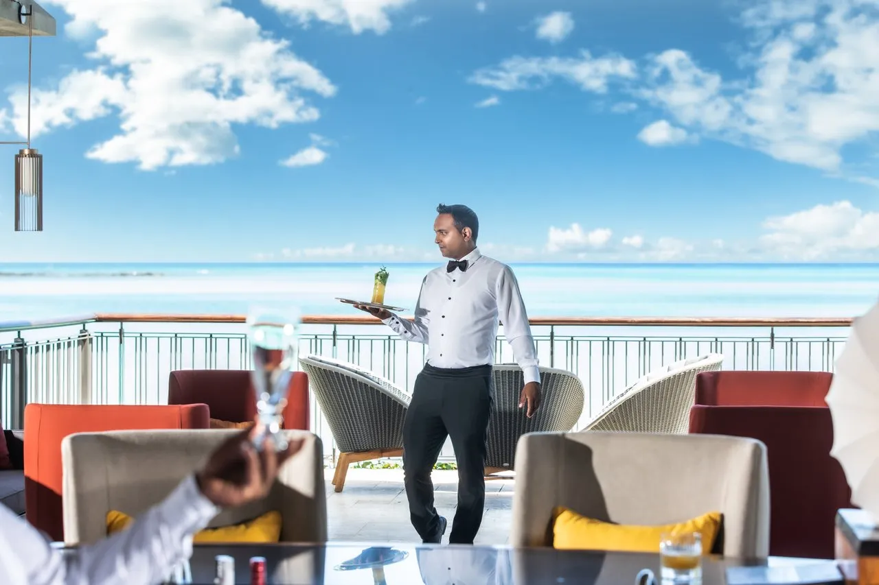 Royal Palm Beachcomber Luxury -Service