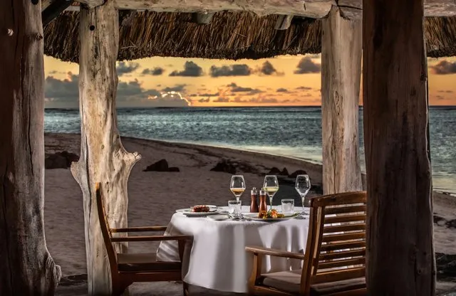 Dining at Paradis Beachcomber Golf Resort & Spa - Mauritius Luxury Holidays