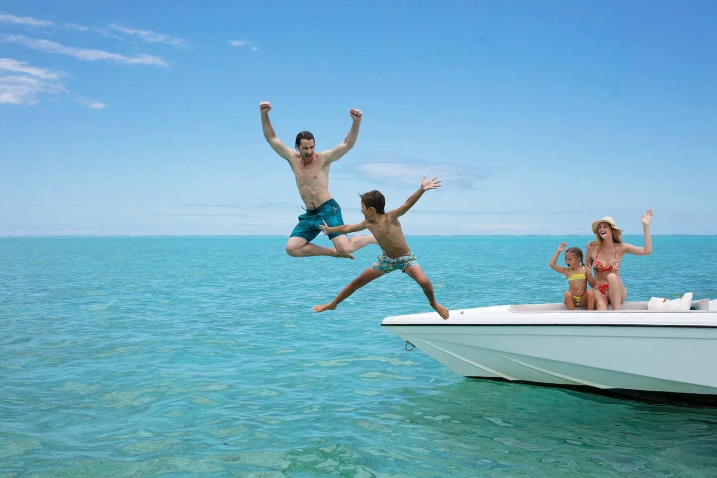 Fun activities at Paradis Beachcomber Golf Resort & Spa Pool