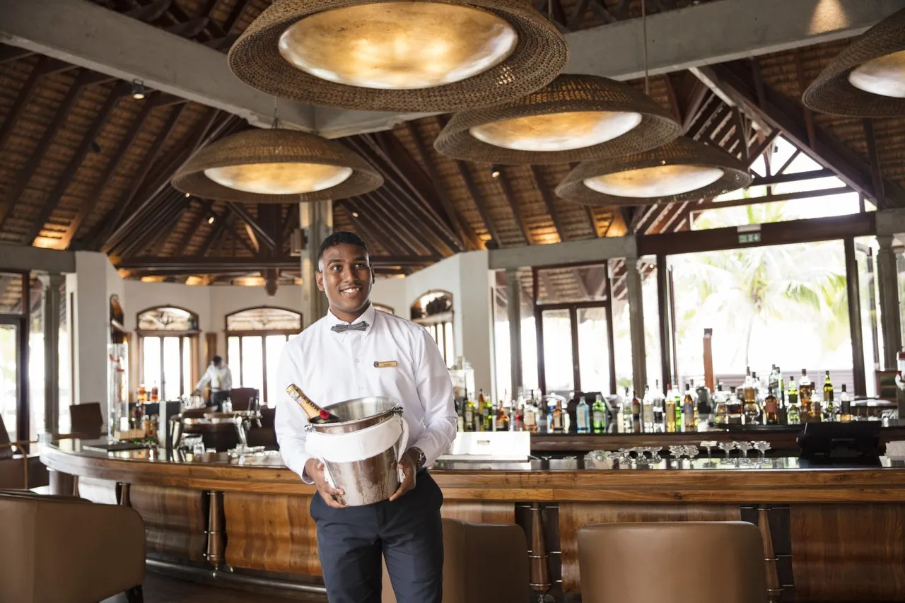 Luxury Dining at Dinarobin Beachcomber hotel