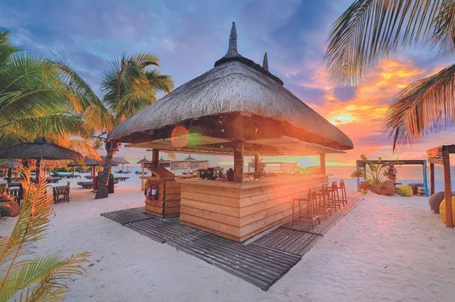 Dinarobin Beachcomber hotel