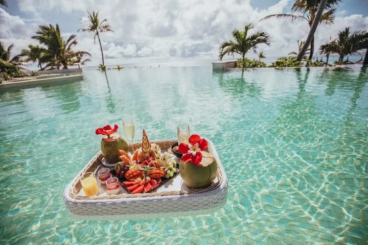 Long Beach Floating Breakfast