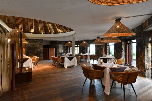 Restaurant & Bar - Shandrani Beachcomber Resort & Spa